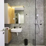 Апартаменты Alpine Haven