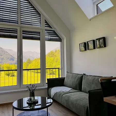 דירה Alpine Haven *