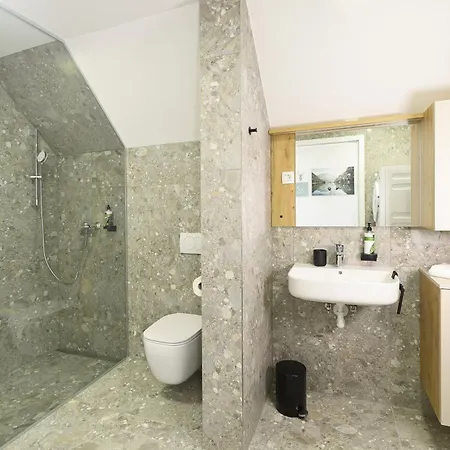 Alpine Haven Apartment